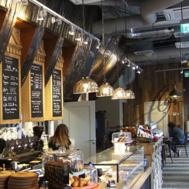 ARCHITEKTURA, WNĘTRZA, DESIGN Projektowanie kawiarni – Green Caffè Nero przy Karolkowej w Warszawie