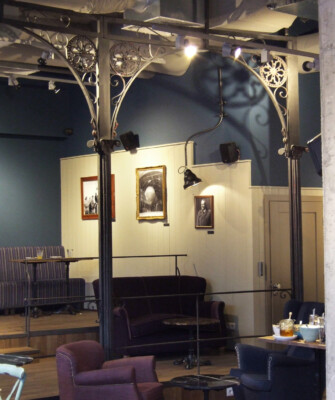 Projektujemy kawiarnie, restauracje – strefa siedzeń kawiarni Green Caffè Nero, Legionowo