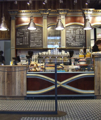 Unikatowy design wnętrza Green Caffè Nero w Galerii Gondola w Legionowie