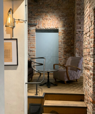 Kreatywne studio architektury – strefa siedzeń w kawiarni Coffee House w Bielsku-Białej