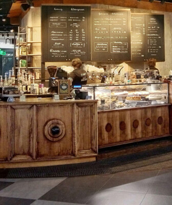 Unikatowy design wnętrza Green Caffè Nero w Galerii Młociny