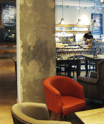 Projektujemy lokale gastronomiczne – lada barowa kawiarni Green Caffè Nero, budynek Wave