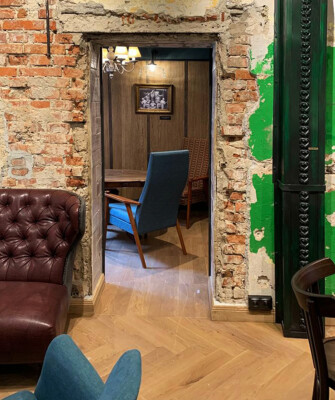 Projektujemy lokale gastronomiczne – strefa siedzeń w Green Caffè Nero na Karmelickiej